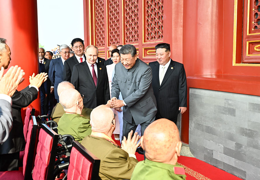 ?9月3日，紀(jì)念中國人民抗日戰(zhàn)爭暨世界反法西斯戰(zhàn)爭勝利80周年大會(huì)在北京天安門廣場(chǎng)隆重舉行。